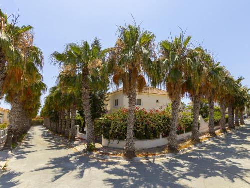 Zahrada ubytování Pervolia Nirides Seaside Mansion 7