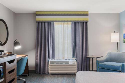 Hampton Inn Front Royalにあるシーティングエリア