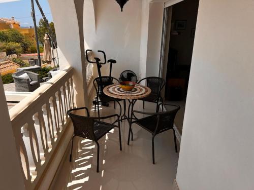 Villa with private pool, only 7 min to the beach