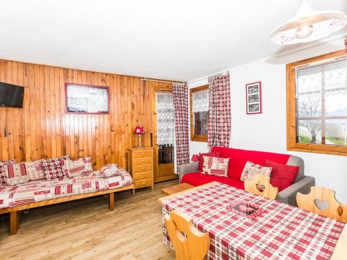 Studio rénové 3 pers, balcon sud, au pied des commerces et près des pistes - FR-1-329-4