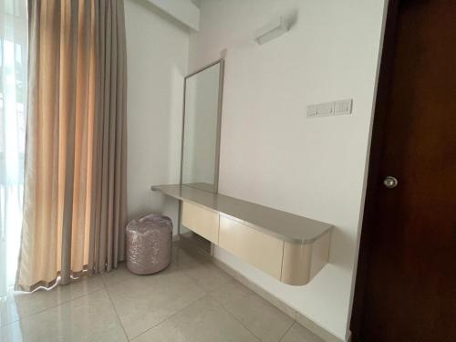 Φωτογραφία από το άλμπουμ του 3 Bedrooms Full Furnished House for Rent in Malabe - Prime Waterfall Residencies σε Malabe