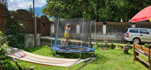 Afbeelding uit fotogalerij van Foisor Vila in Buşteni