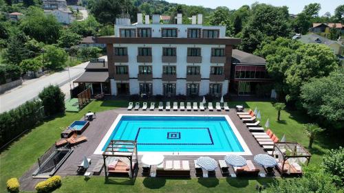 an aerial view of a hotel with a swimming pool at My Green Boutique Hotel in Sapanca