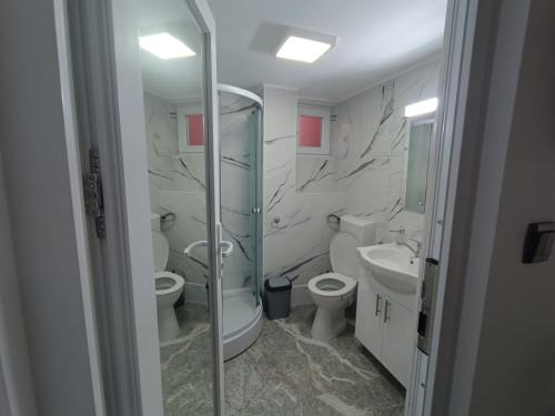 Bilik mandi di Casa Diana