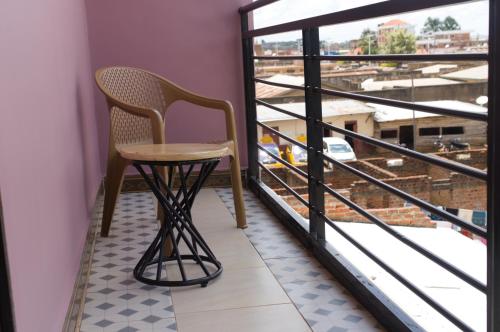 Balkoni atau teres di NORTHERN HEIGHTS HOTEL Gulu