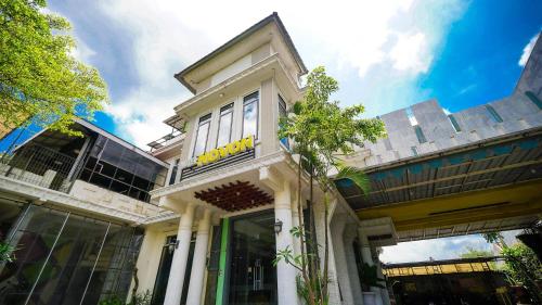 ホテルが所在する建物