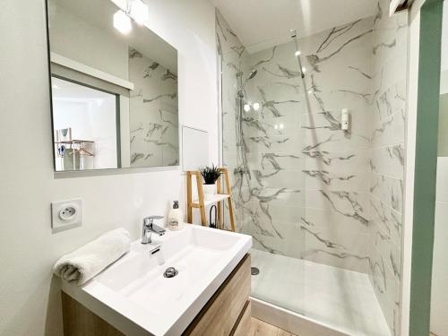 Ένα μπάνιο στο Verdésia, Studio en plein cœur de Valence