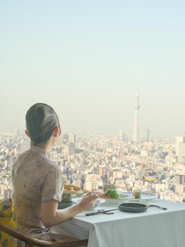 Επισκέπτες που μένουν στο Mandarin Oriental, Tokyo