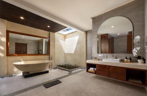 Ένα μπάνιο στο Tonys Villas & Resort Seminyak - Bali