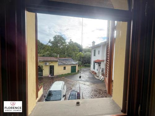 Il Villino with Private Parking by Florence Sweet Homes