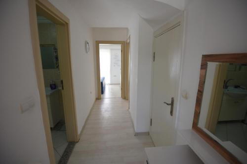 Bilik mandi di Mia Hill Suites