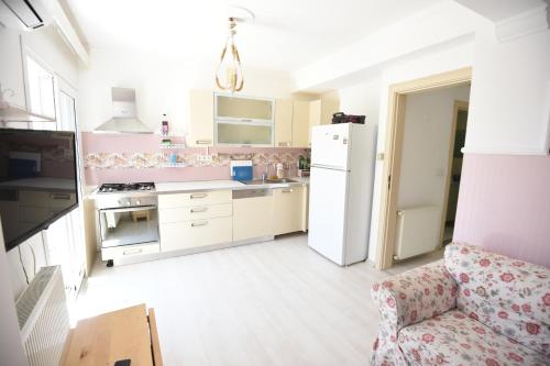 Dapur atau dapur kecil di Mia Hill Suites