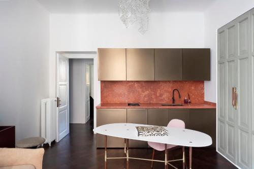 Chavez 4 design con balcone in NoLo - Vesta