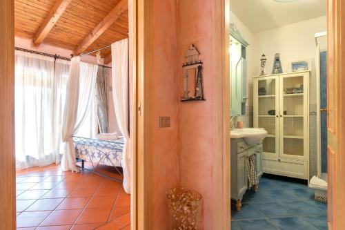 Ένα μπάνιο στο Villa Aurora Con Piscina Privata