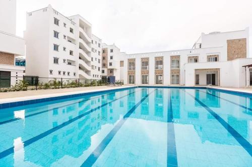 Hồ bơi trong/gần SuCasa Homes