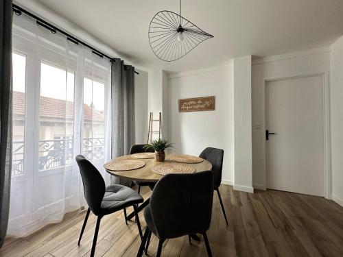 Φωτογραφία από το άλμπουμ του L'Albert 1er- Vichy - Hyper central apartment στο Βισύ