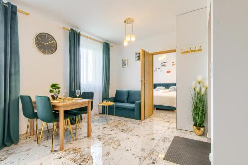 Gicek Apartament 19A bezpłatny PARKING Faktura VAT 4 osobowy ARENA K-S SSE