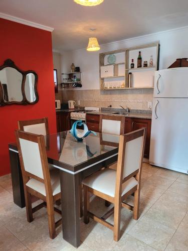 Köök või kööginurk majutusasutuses Dpto de 1 dormitorio en edificio Nicodemus 3