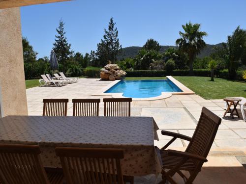 Kolam renang di atau dekat dengan Villa in Sant Josep near Cala Jondal Beach