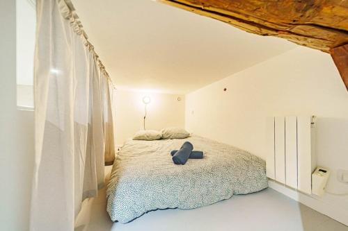 Large bright loft 6 people near Saxe-Gambetta