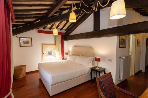 Pantheon Rondanini Luxury Penthouse