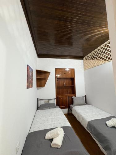 Kanakakis home