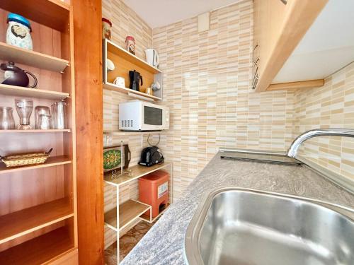 Loix Playmon Park Apartment