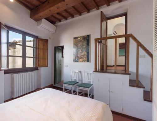 Via dei Pilastri, 50 - Florence Rooftop Apt with 2 Terraces & Duomo View