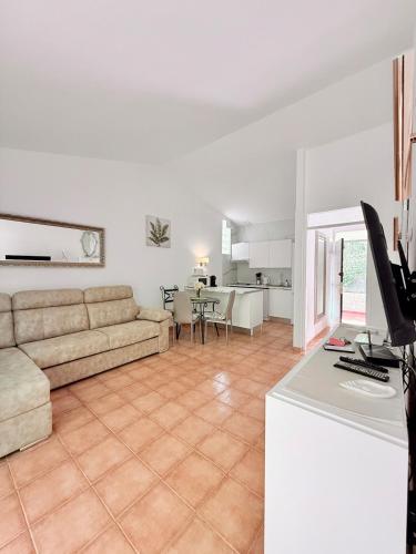 Las Américas 2BR, Pool & Garden, Close to Beach, LA37