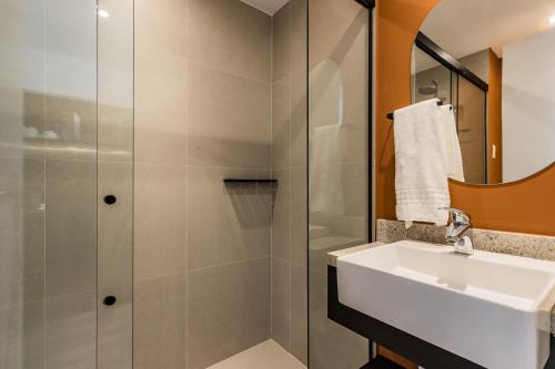 Et badeværelse på Charlie Skyline Moinhos