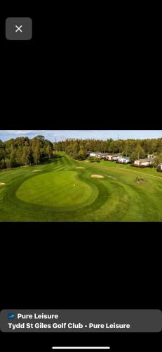a screenshot of a video of a golf course at Ednas Lodge in Wisbech