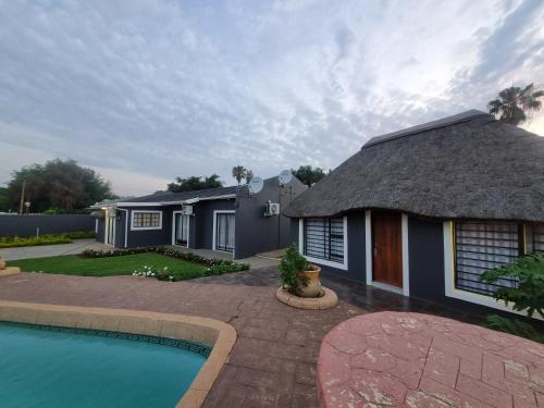 Φωτογραφία από το άλμπουμ του Queen Nanikie Guest House σε Mooinooi