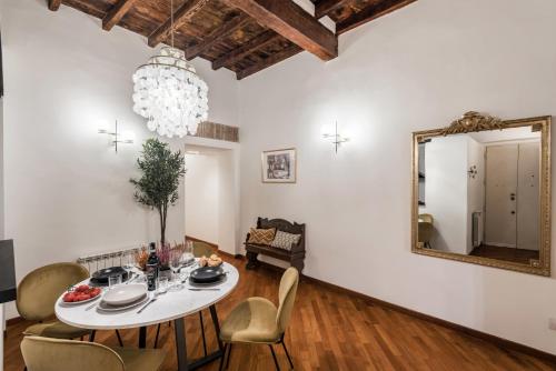 The Best Rent - Characteristic three-room apartment near Piazza Navona