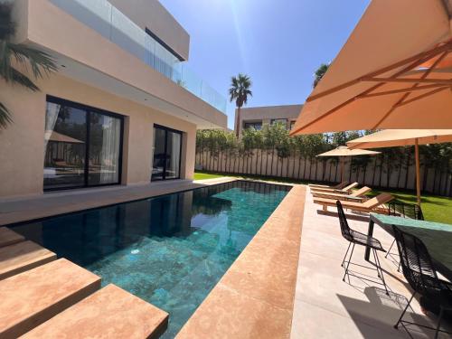 Πισίνα στο ή κοντά στο Modern Villa Safa