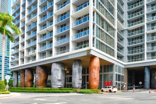 Luxury Living in Brickell - Stunning City Views photo 18