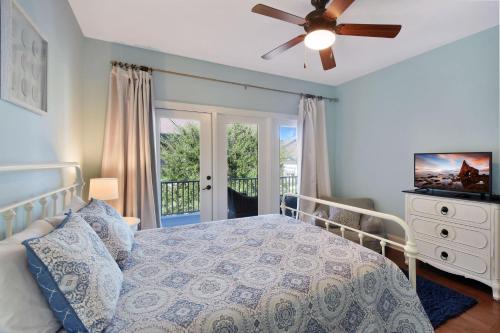 En eller flere senge i et værelse på Garden Cottage 83