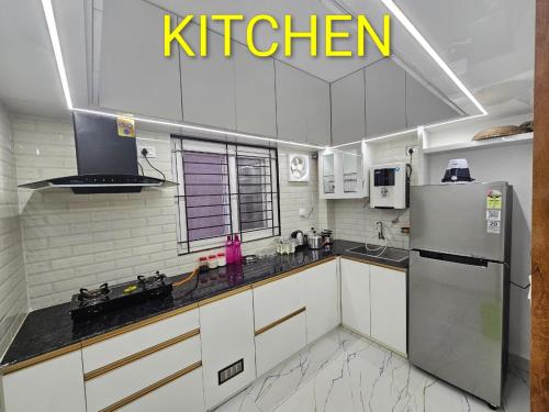Η κουζίνα ή μικρή κουζίνα στο Lai Lechai Homestay