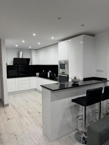 Apartamento de lujo N&C con terraza - Playa Arenal Bol