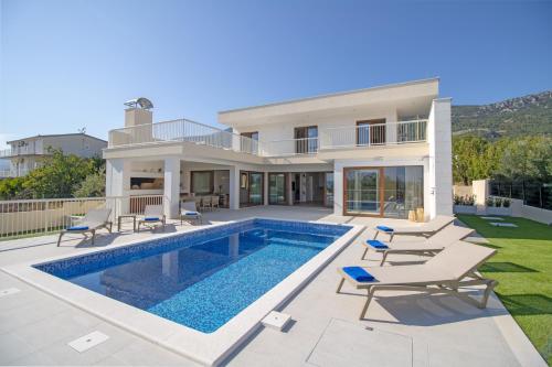 Villa Mood Private Pool Sauna Playground near Split Trogir