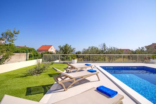 Villa Mood Private Pool Sauna Playground near Split Trogir
