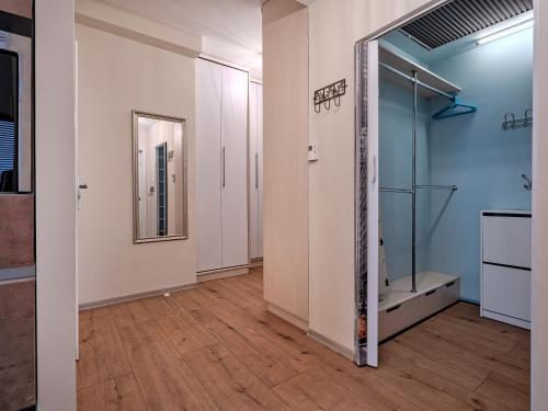 Fotografie z fotogalerie ubytování SeaTowers 28 Floor WATERFRONT PENTHOUSE! Sea & City PANORAMIC VIEW from GLASS CORNER TRIANGLE! 75m2! Terrace! Short&Long Stay! Parking! v Gdyni