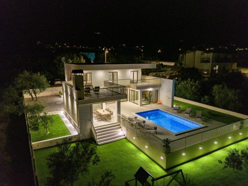 Villa Mood Private Pool Sauna Playground near Split Trogir