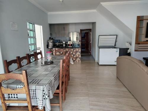 CASA terreia PRAIA SOL MAR MARANDUBA UBATUBA