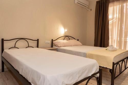 Gallery image of Studios for rent Hermanos in Stavros