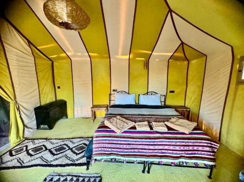 Cama o camas de una habitación en Oriontal Desert Camp