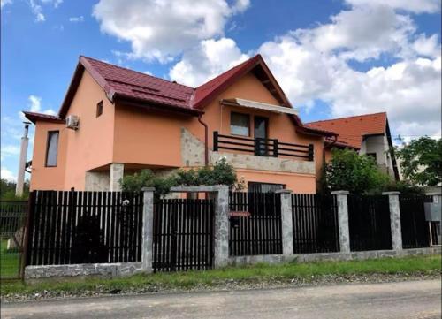 Здание виллы