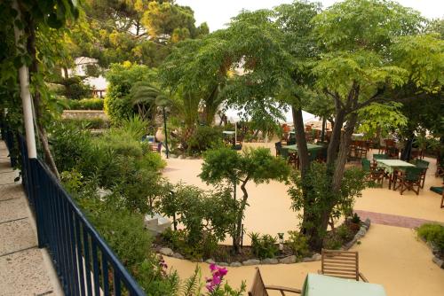 Zahrada ubytování Alinda Hotel