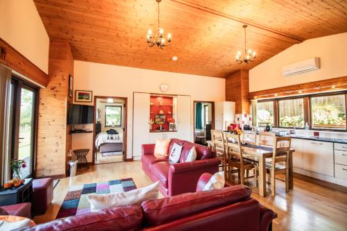 Televisyen dan/atau pusat hiburan di Sycamore Lodge