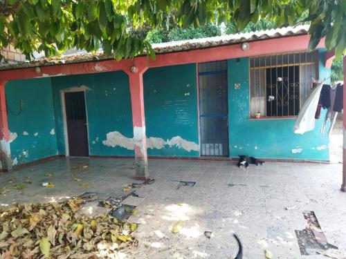 Casa com terreno grande