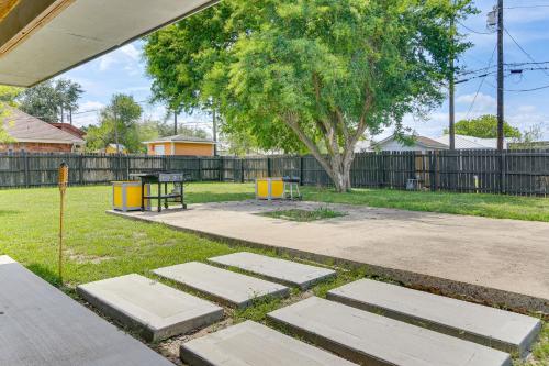 Ảnh trong thư viện ảnh của Fenced Yard Home Less Than 1 Mi to Mayor Pablo Peña Park ở Weslaco